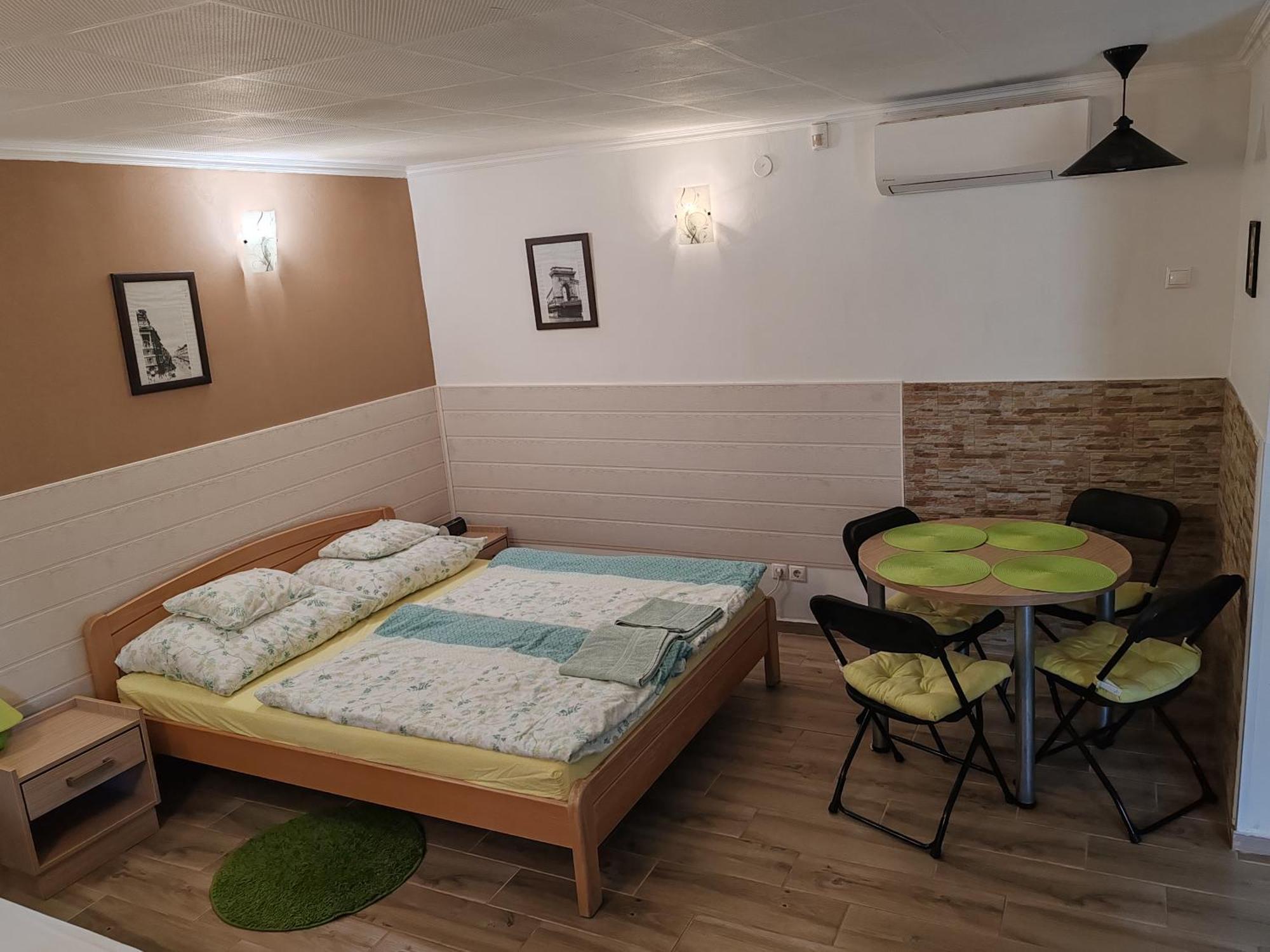 Apartment Patricia With Garden Budapest Luaran gambar