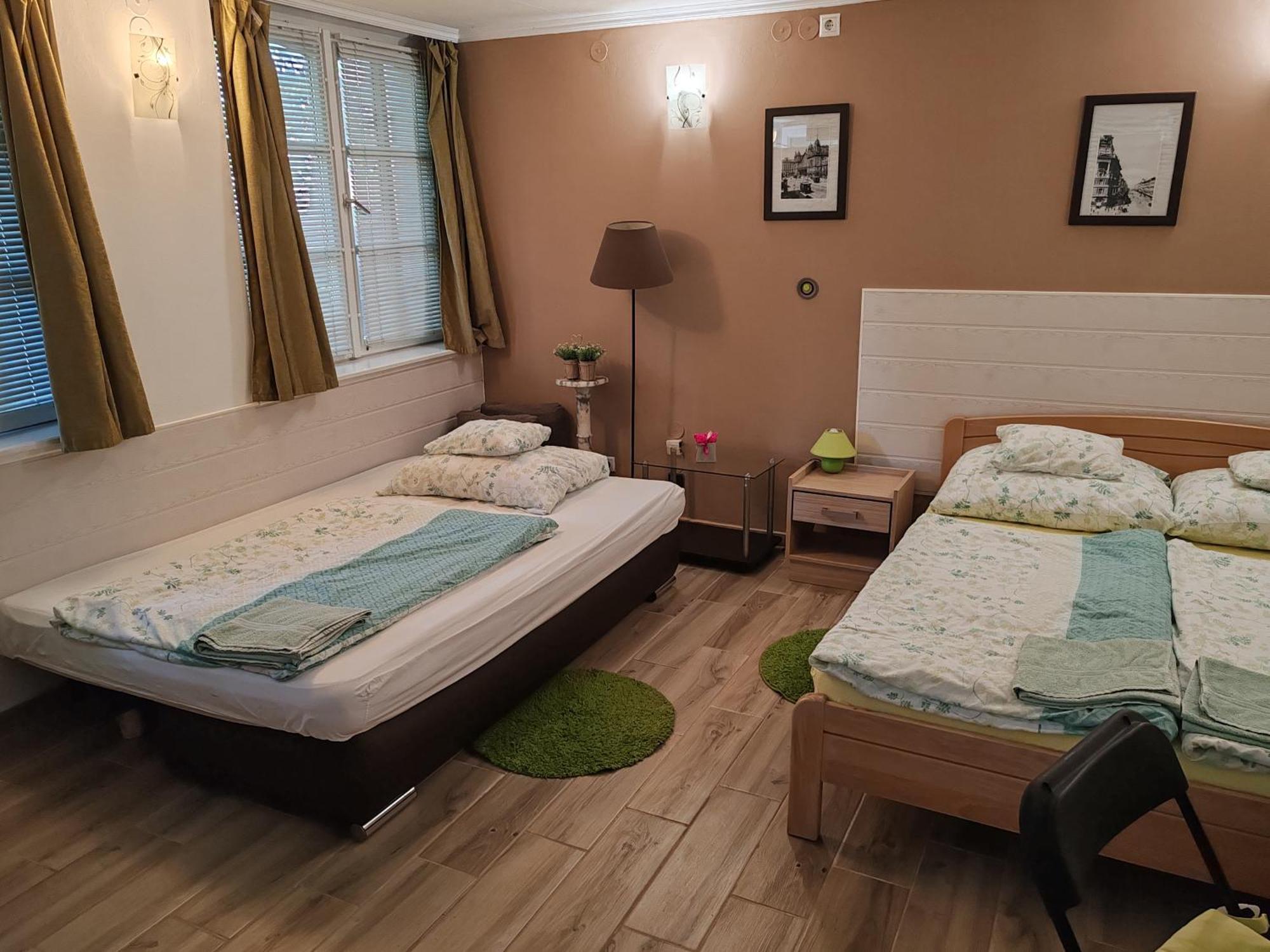 Apartment Patricia With Garden Budapest Luaran gambar